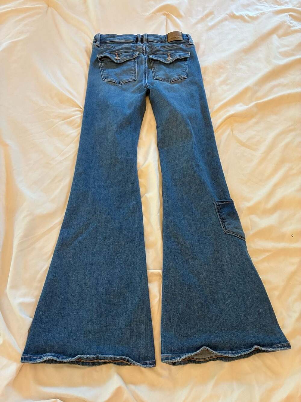 American Eagle Low Rise Flare Blue Jeans Next Level Stretch Denim
